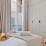 307-suite Serbie - Superbe à Appartement Paris