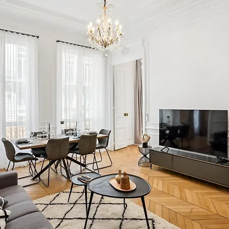 307-suite Serbie - Superbe A Appartement